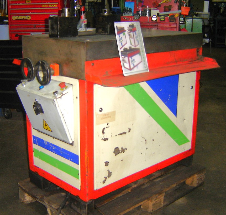 Maden Machine Tools Enlarge Phote